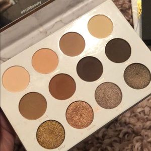 Soirée diaries pallet